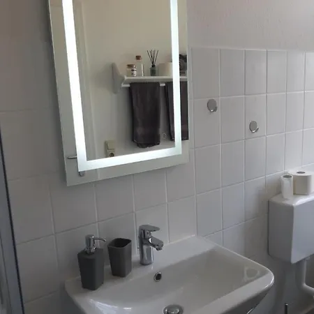 Likehome - 1 Zimmer Apartment Mit Netflix Enger