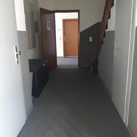 Likehome - 1 Zimmer Apartment Mit Netflix Apartment *